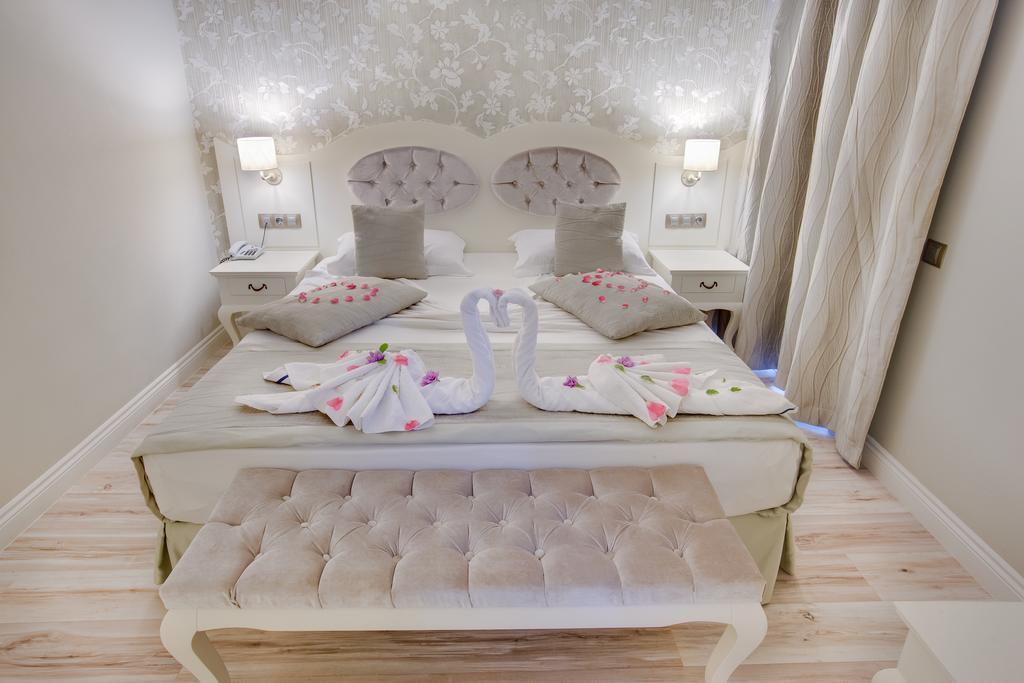 Pinehill Hotel & Suites Oludeniz Room photo