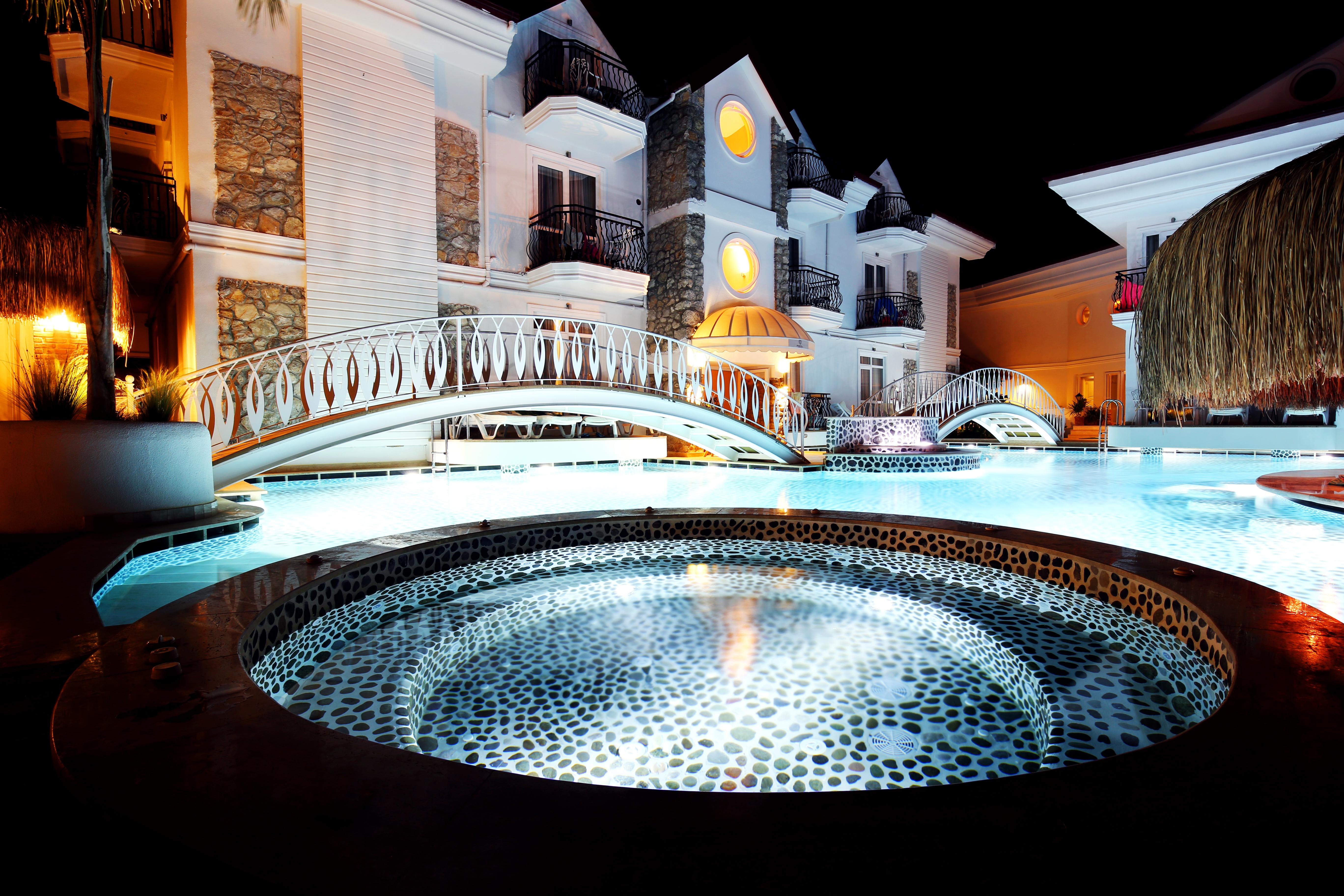 Pinehill Hotel & Suites Oludeniz Exterior photo