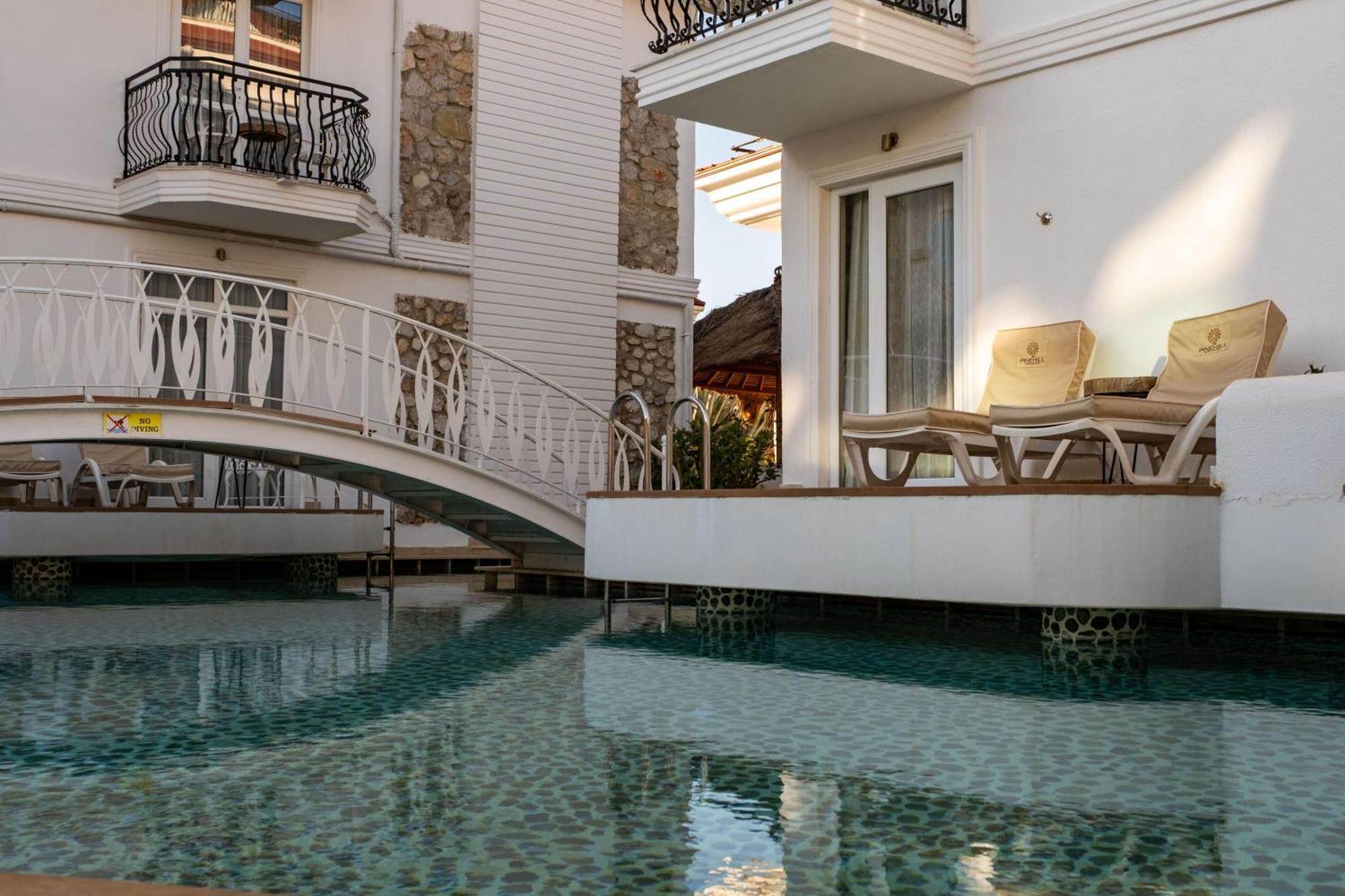 Pinehill Hotel & Suites Oludeniz Exterior photo