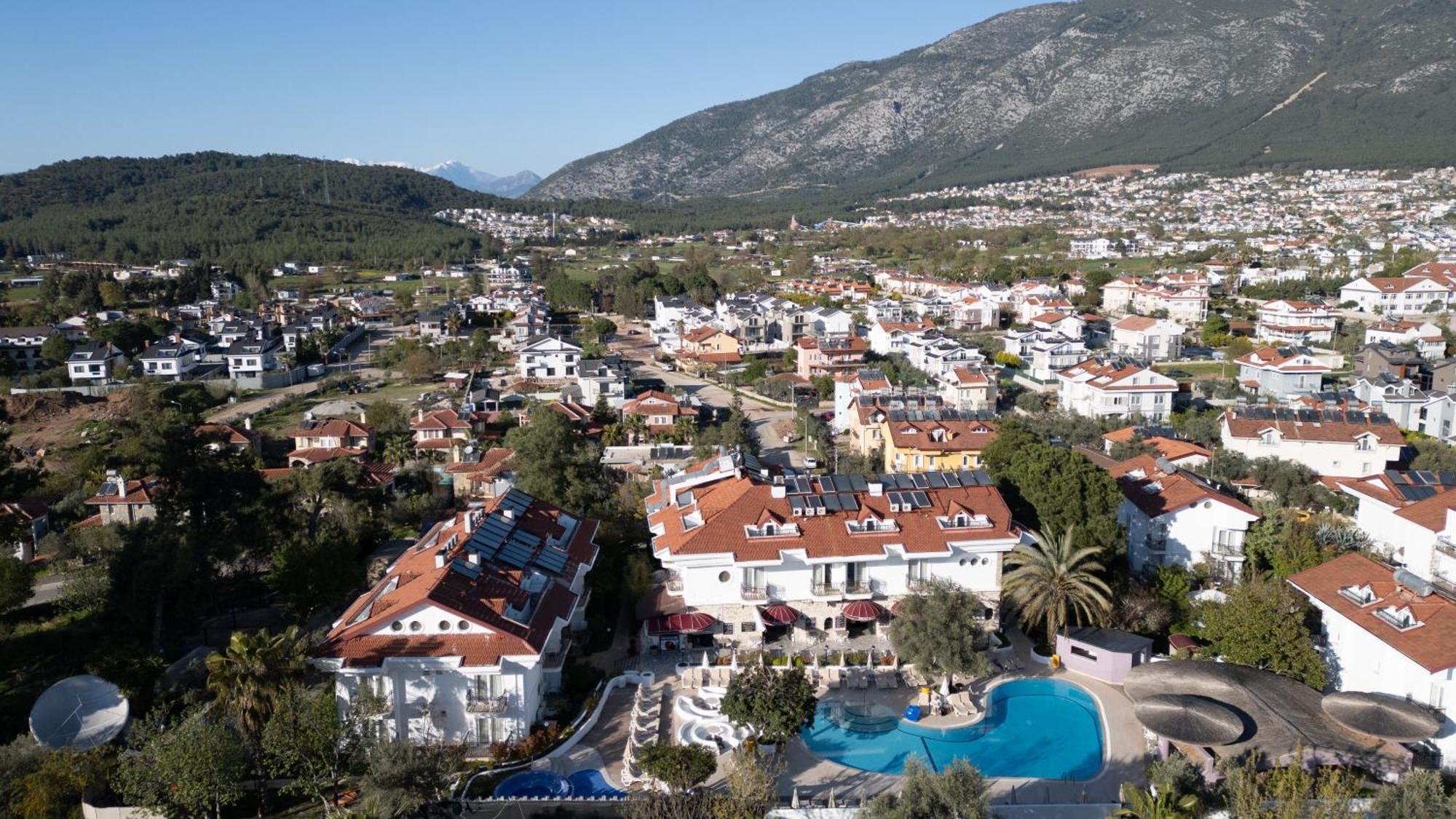 Pinehill Hotel & Suites Oludeniz Exterior photo