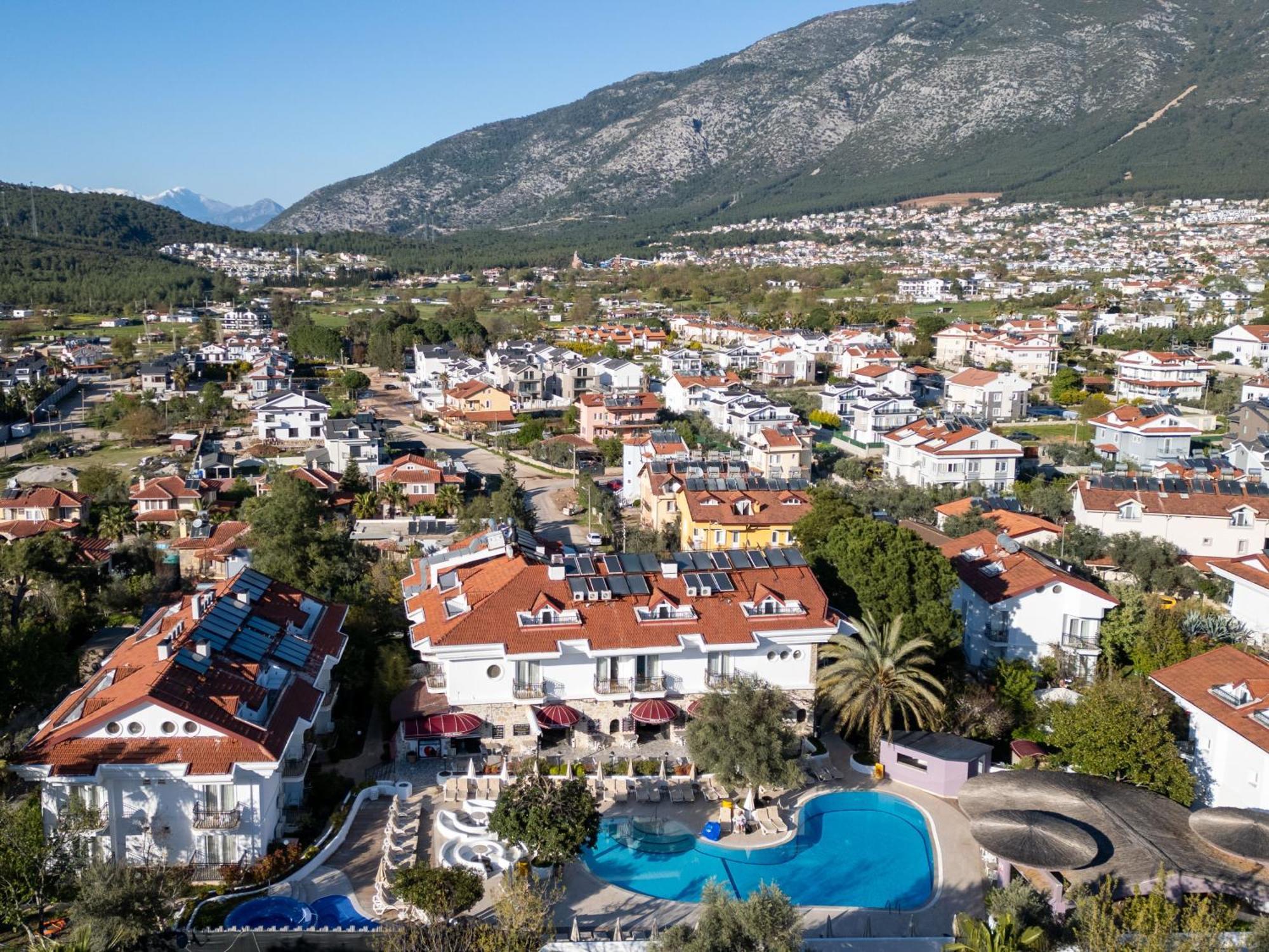 Pinehill Hotel & Suites Oludeniz Exterior photo