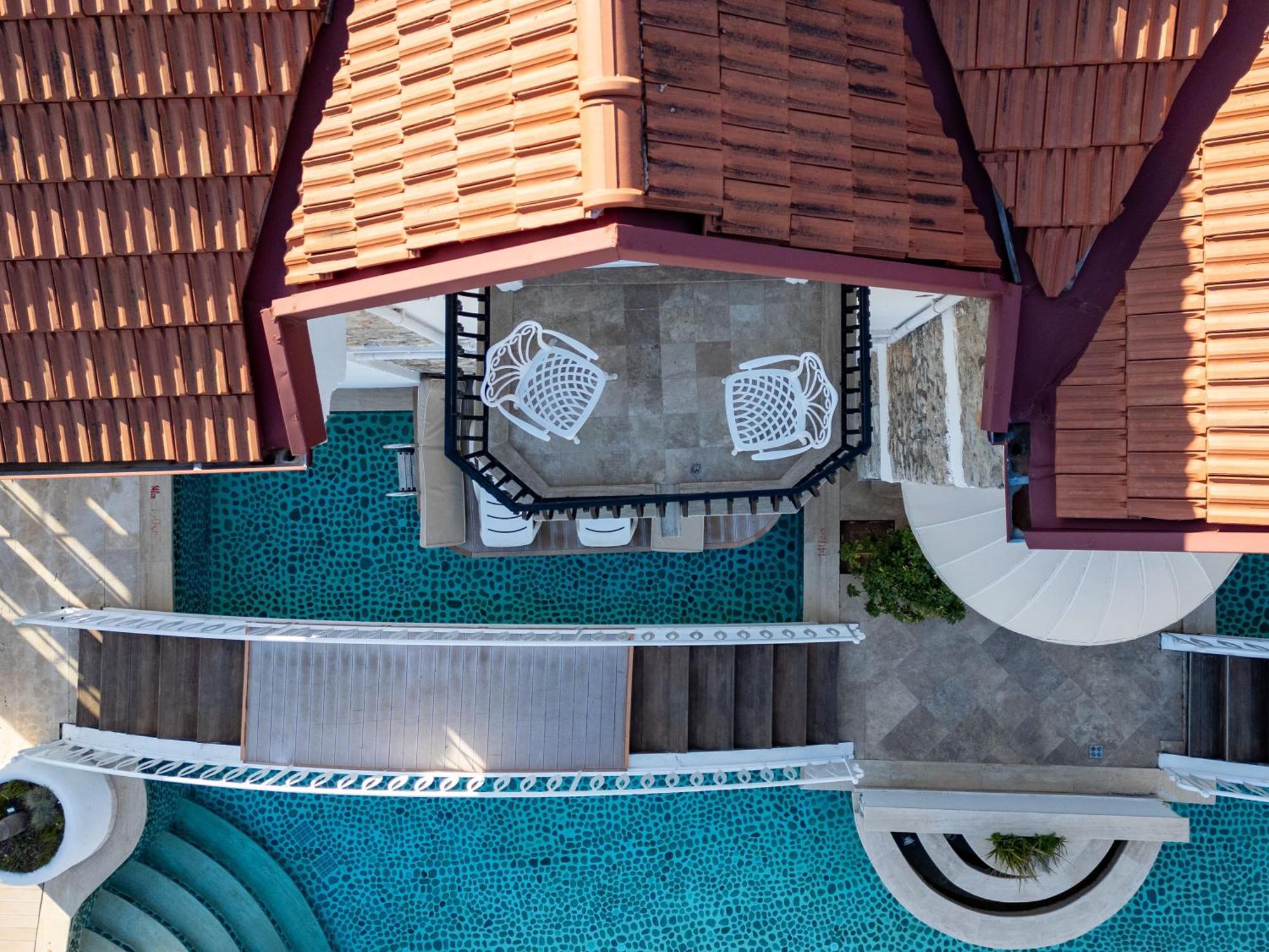 Pinehill Hotel & Suites Oludeniz Exterior photo